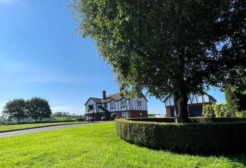 デラックスルーム, Greenfields Country House