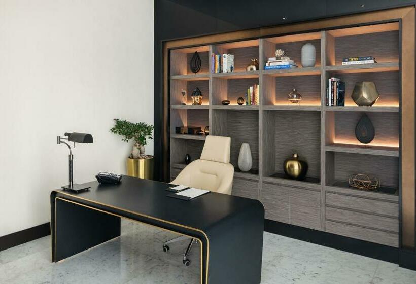 Президентский Люкс, Taj Jumeirah Lakes Towers