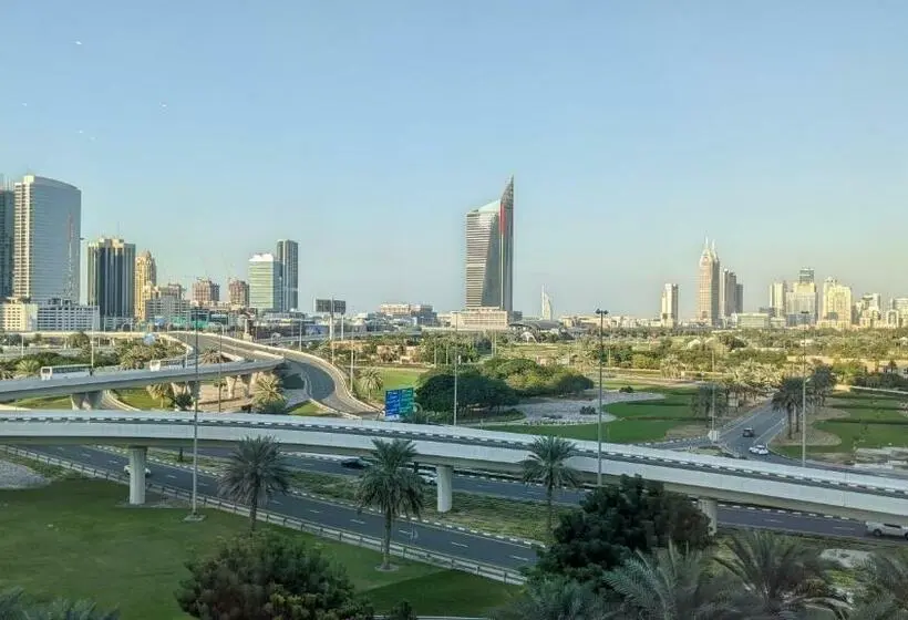 キングサイズベッドのスーペリアルーム, Taj Jumeirah Lakes Towers