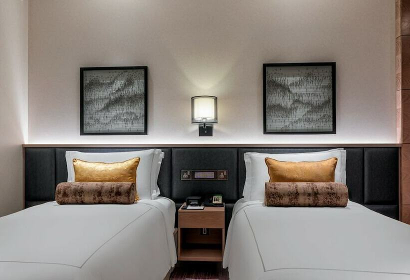 Номер Superior, Taj Jumeirah Lakes Towers