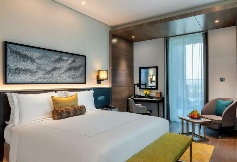 Номер Клуб Кровать Кинг, Taj Jumeirah Lakes Towers