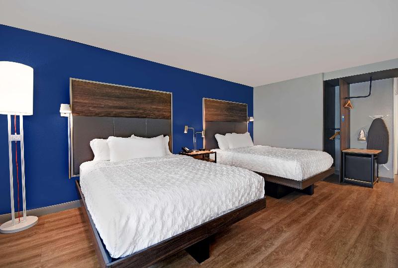 חדר סטנדרט מותאם לאדם עם מוגבלויות, Tru By Hilton Monroe