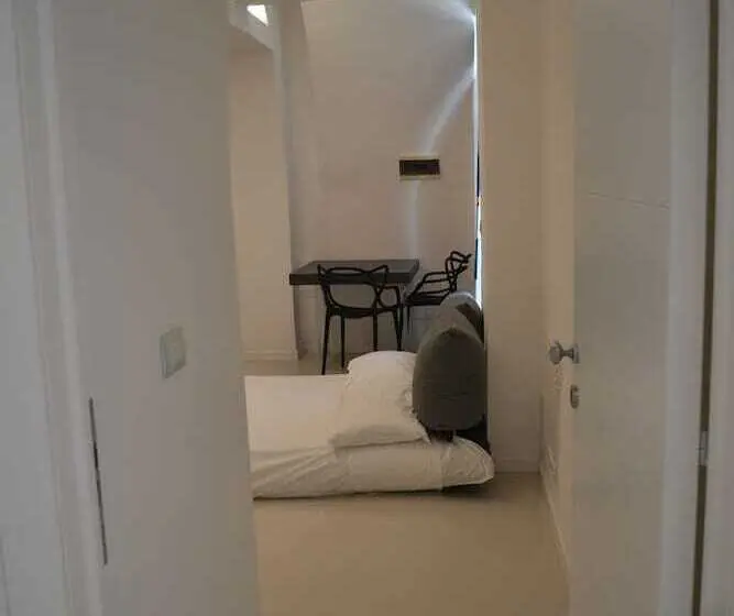 デラックスルーム, Corte Cairoli B&b And Suites