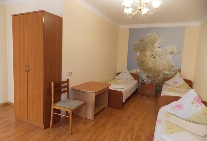 اتاق استاندارد, Anzhelika