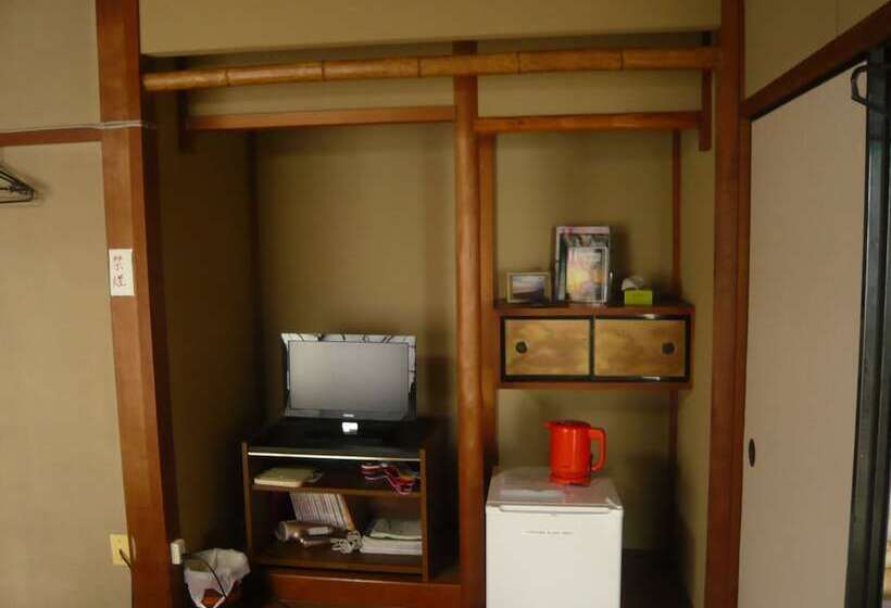 Четырехместный Номер Классик, Youth Hostel Wanihama Seinen Kaikan