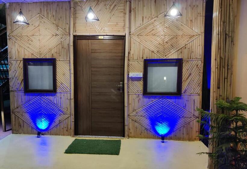 חדר סטנדרט עם מיטת קינג, Bamboo Castle