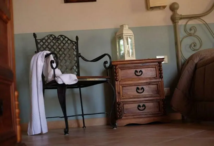 اتاق استاندارد, Agriturismo Podere Farnesiana