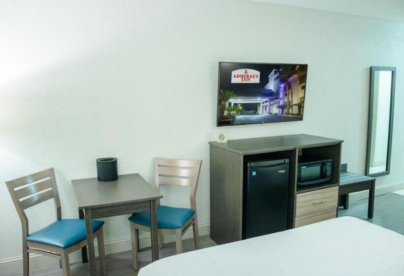 스탠다드 룸, Admiral's Inn On Tybee Island