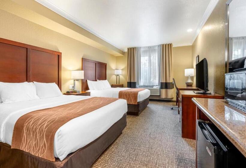 غرفة قياسية لذوى الاحتياجات الخاصة, Comfort Inn Arcata