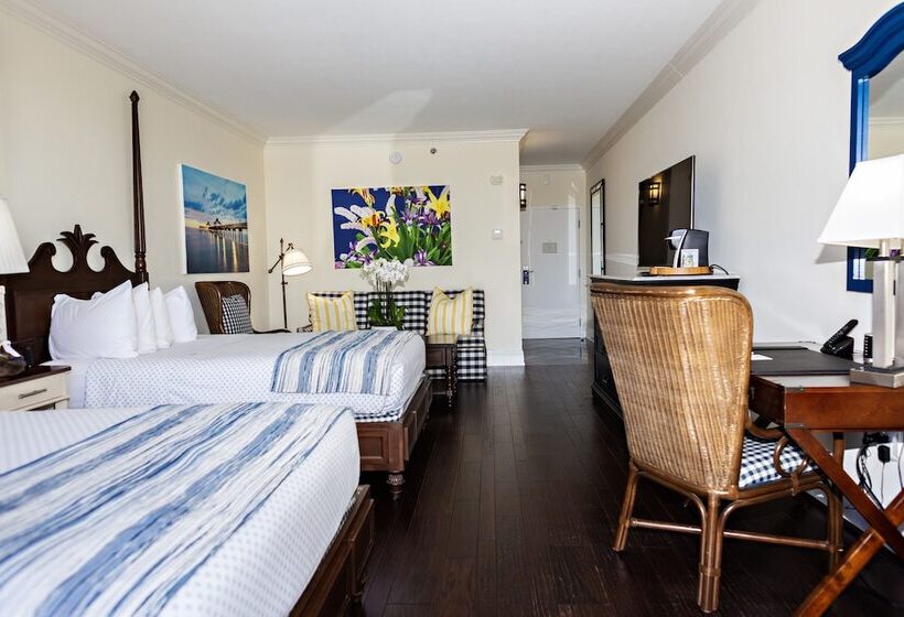 غرفة ديلوكس مطلة على البحيرة, Inn At Pelican Bay