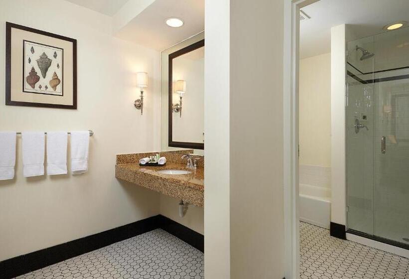 غرفة ديلوكس سرير كينج, Inn At Pelican Bay