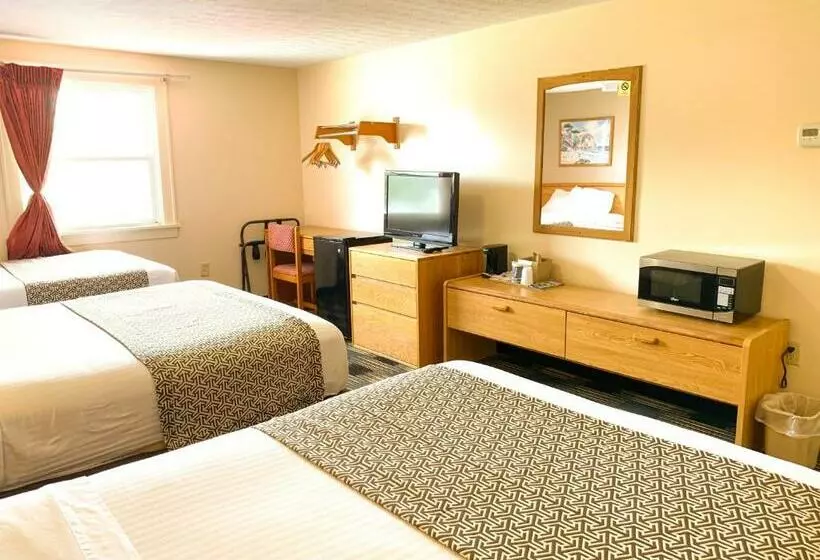 スタンダードトリプルルーム, Sandusky Inn