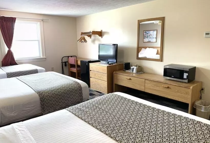 スタンダードトリプルルーム, Sandusky Inn