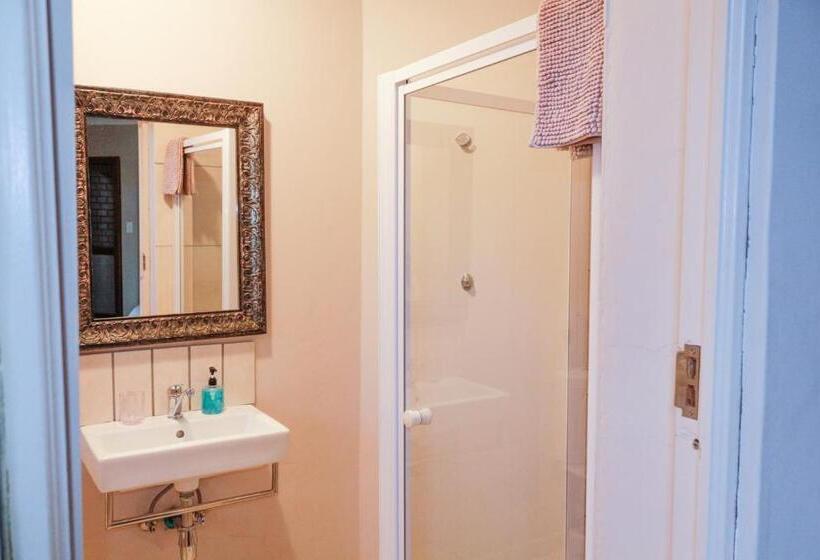 StandaardKamer, 25 On Catherine