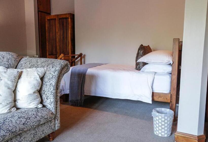 Familiekamer, 25 On Catherine