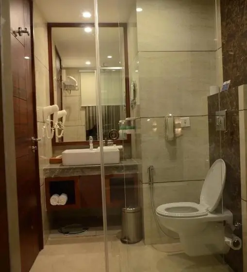 デラックスルーム, Viraj Sarovar Portico Jammu