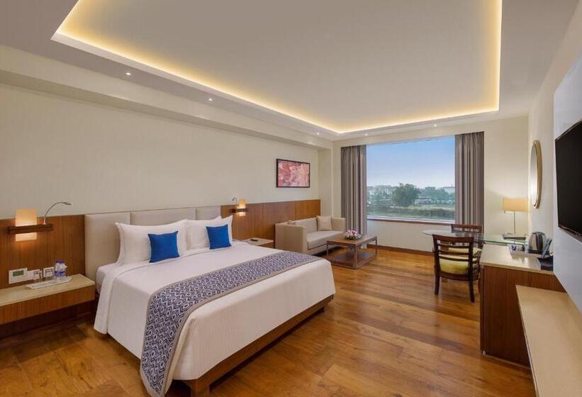 ジュニアスイート, Viraj Sarovar Portico Jammu