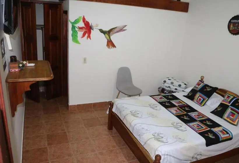 デラックスルーム, Candileja Hostel