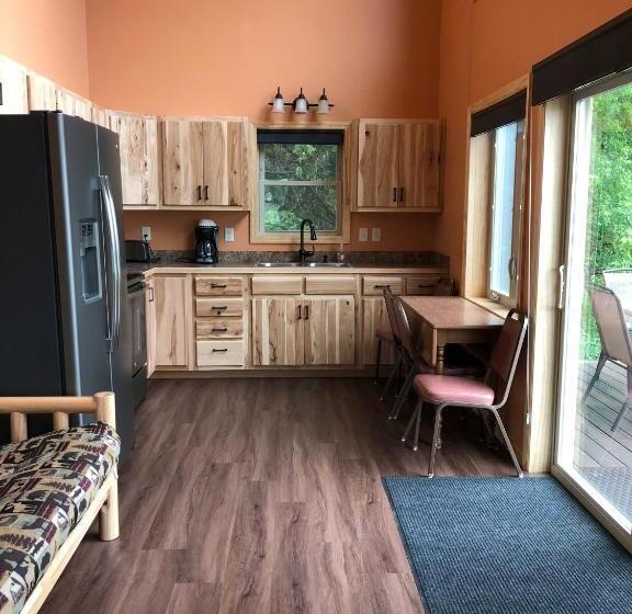 Дом 3 Спальни, Blue Moon Resort & Motel
