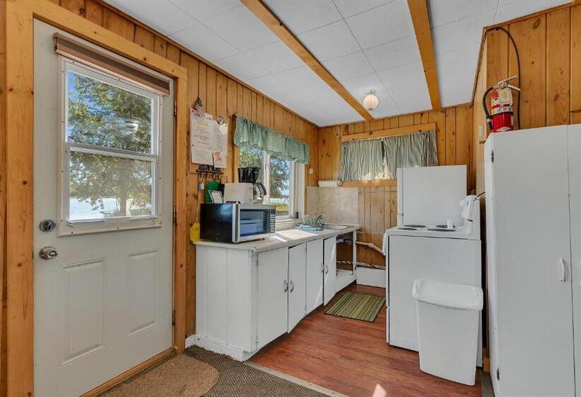 منزل غرفتين نوم, Blue Moon Resort & Motel