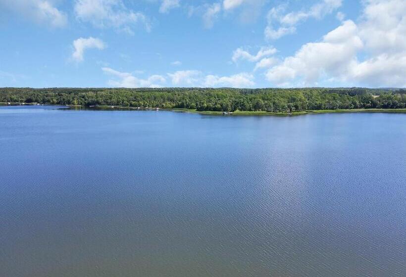 منزل غرفة نوم واحدة, Blue Moon Resort & Motel