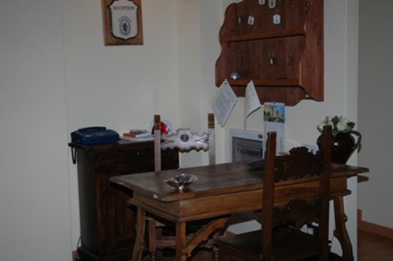 Номер Стандарт, Albergo Montenerone