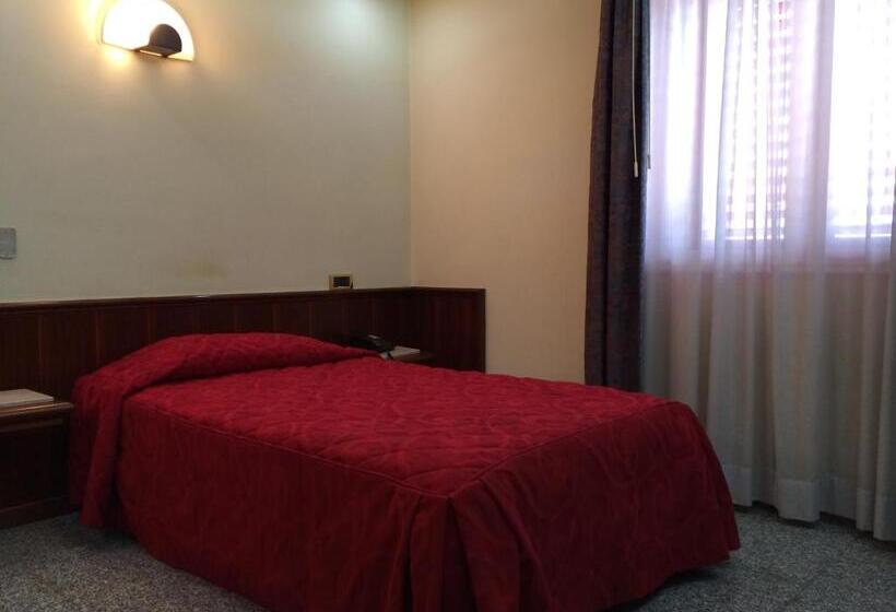 Номер Стандарт Индивидуальный, Re Di Cuori