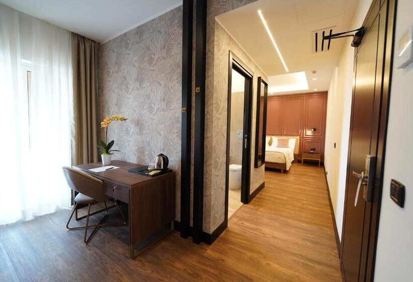 Полулюкс, Re Di Cuori