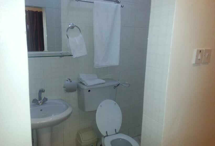 اتاق استاندارد یک نفره, Woodpecker Resort