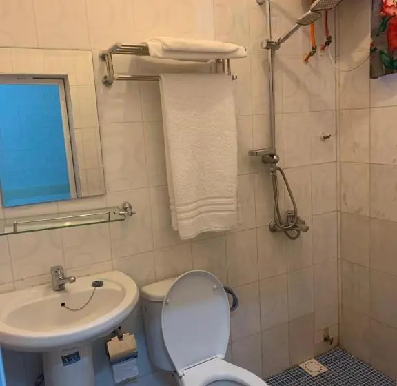 اتاق لوکس خانوادگی, Woodpecker Resort