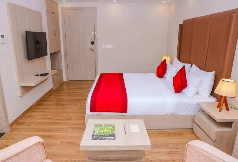 Deluxe Rum, Regent Laguna