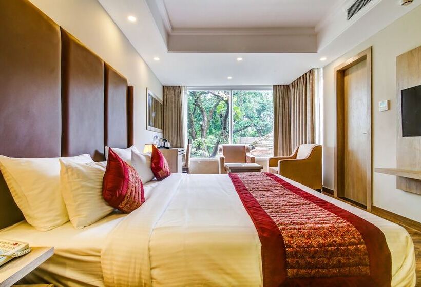 Deluxe Rum, Regent Laguna