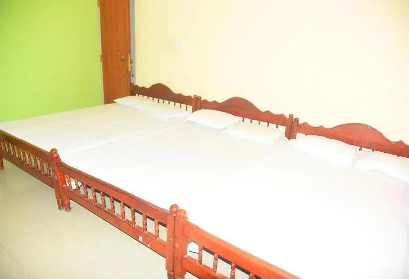 Family Room, Prasanna