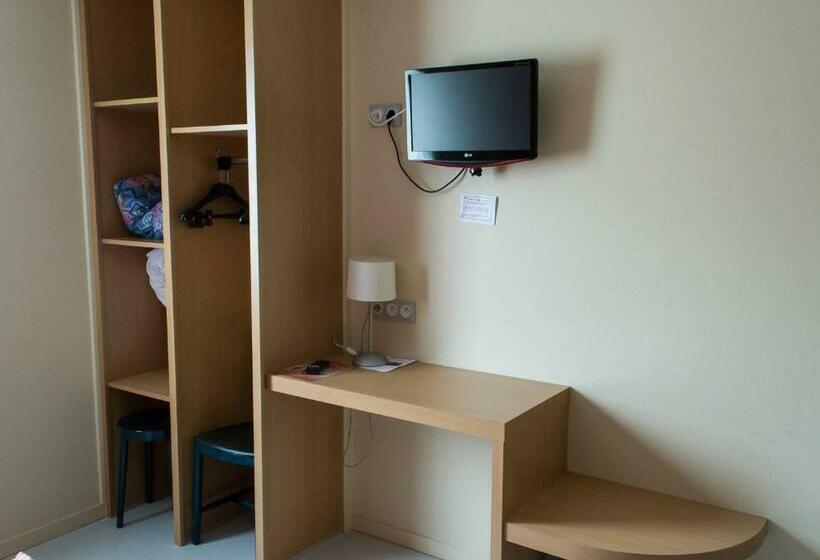 Номер Стандарт, Hôtel Le Grand Chêne