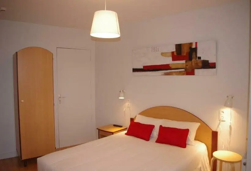 Standard Room, Hôtel Rapin