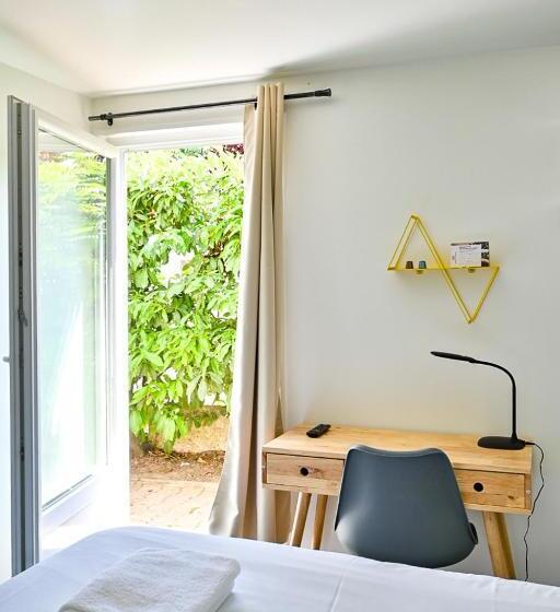 Standard room with outdoor bath, Les Chevaliers Des Balances