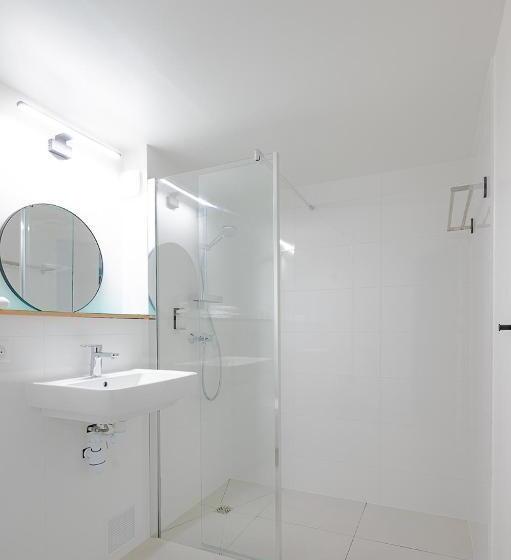 Standard room with outdoor bath, Les Chevaliers Des Balances