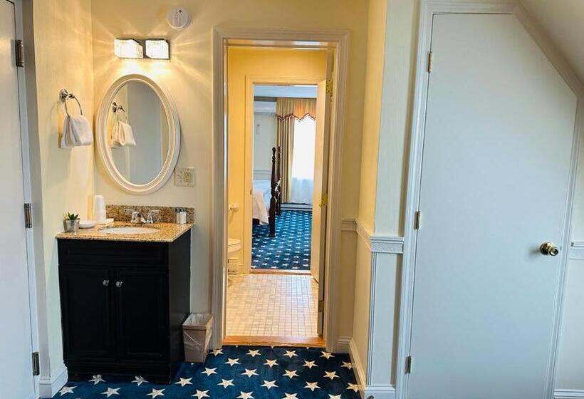 スイート, America's Cup Inn Newport