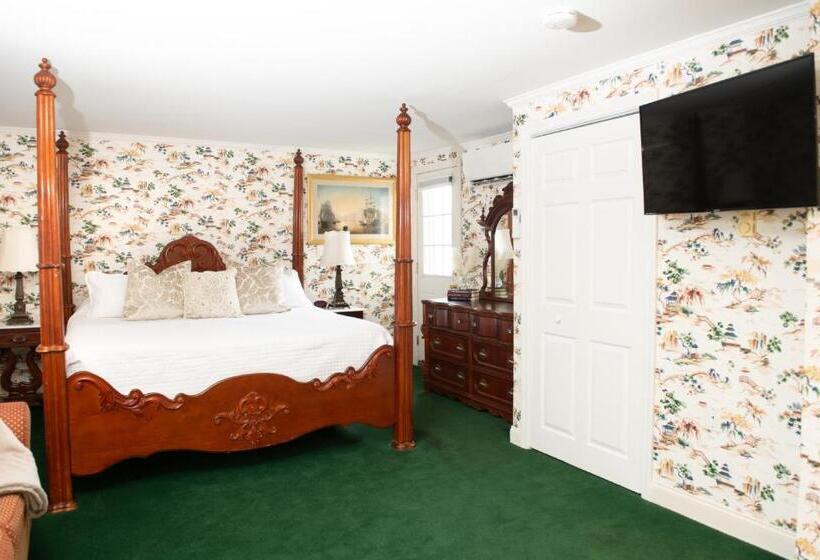 スタンダードスタジオ, America's Cup Inn Newport