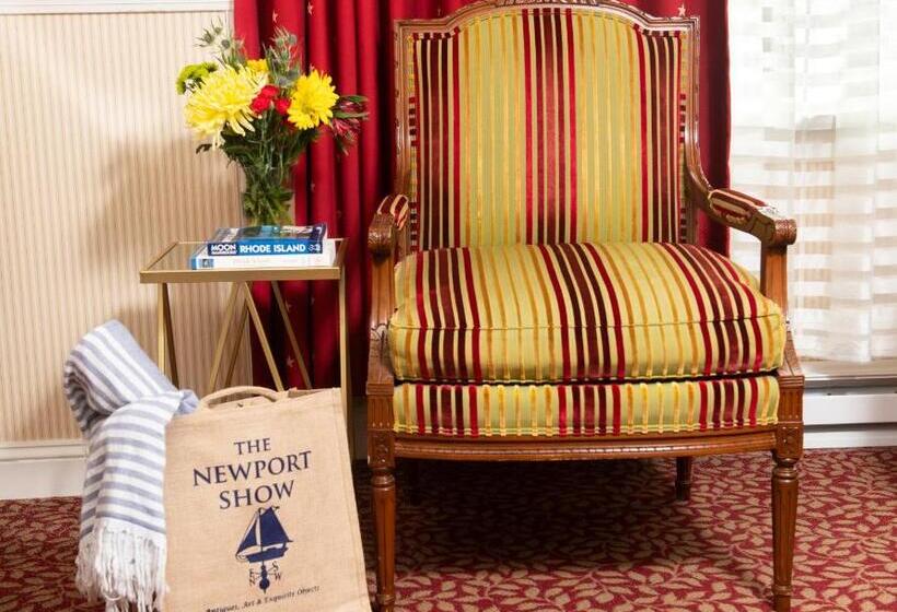 キングサイズベッドのデラックスルーム, America's Cup Inn Newport