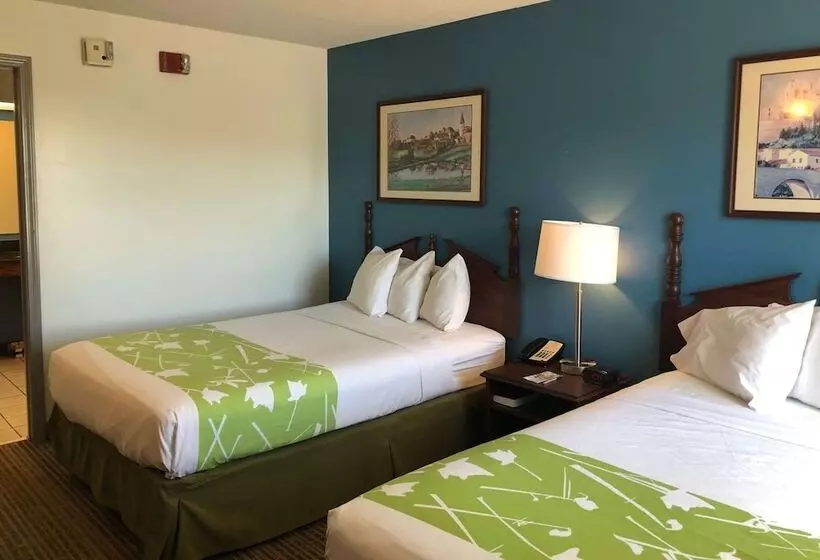 ２ダブルベッドのスタンダードルーム, Baymont By Wyndham Roanoke Rapids