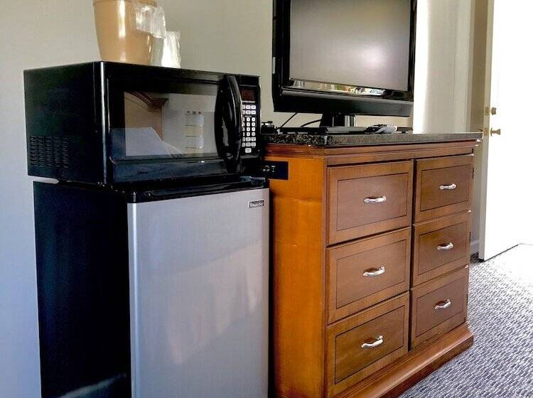 חדר דלוקס, Inn On The Hill