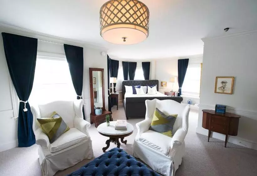 スイート, Kennebunkport Inn