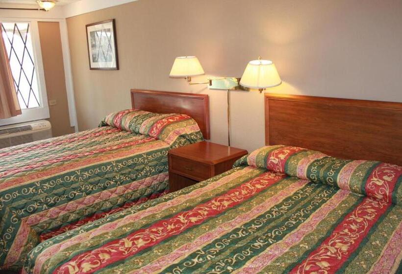 غرفه قياسيه سريرين مزدوجين, Knights Inn Indianapolis