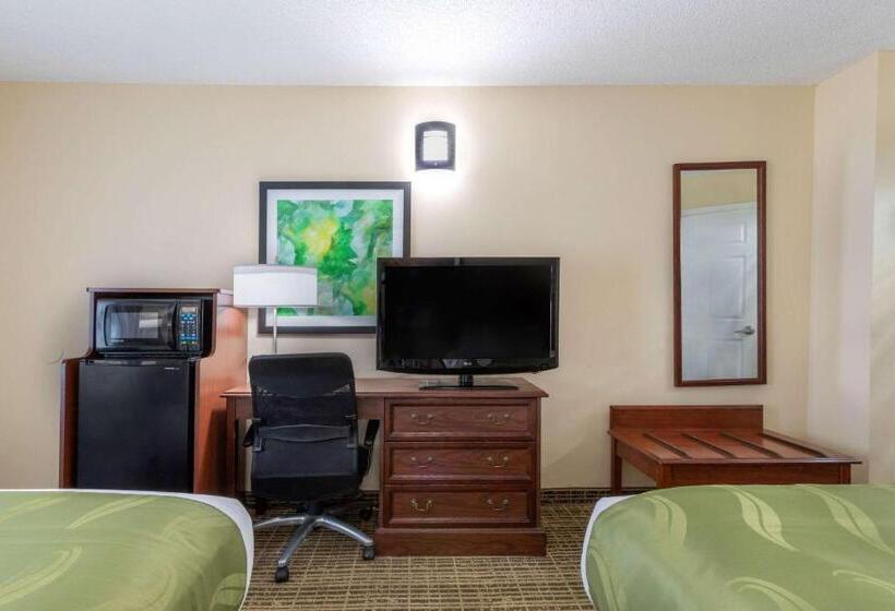 ２ダブルベッドのスタンダードルーム, Quality Inn Cheraw