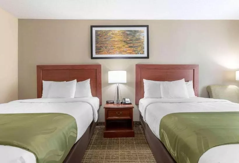 ２ダブルベッドのスタンダードルーム, Quality Inn Cheraw