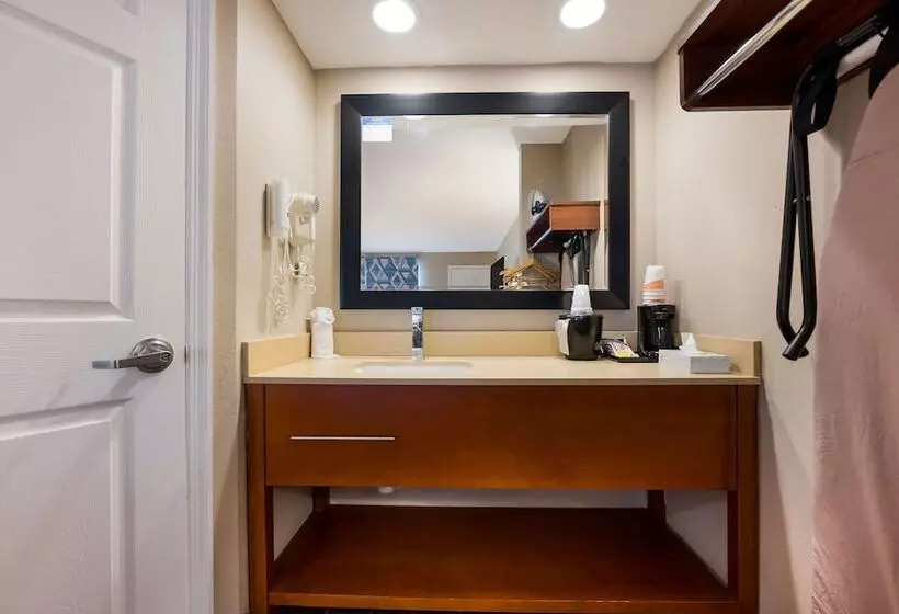 ２ダブルベッドのスタンダードルーム, Quality Inn Oxford Anniston I20
