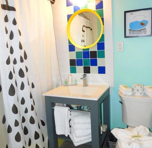 풀장 전망 디럭스 룸, The Jolly Roger Motel