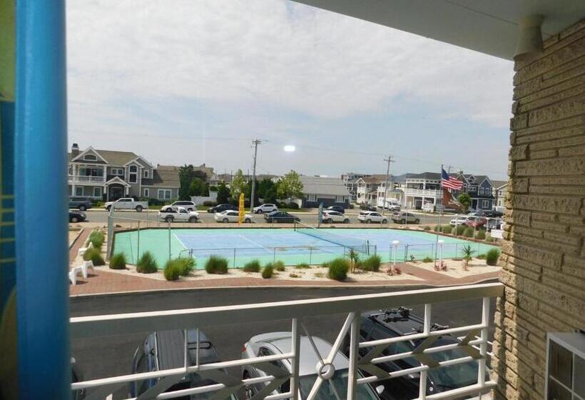 스탠다드 발코니 룸, The Jolly Roger Motel