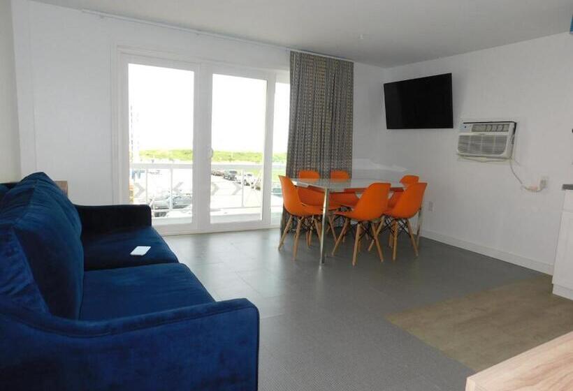 바다 전망 스위트, The Jolly Roger Motel